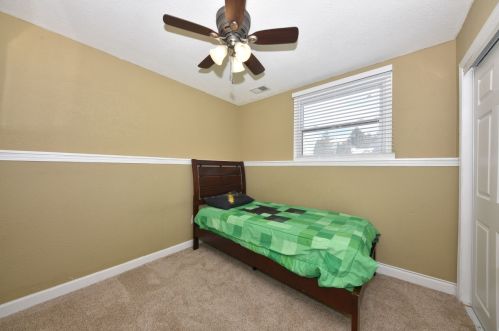 8885 70, Milwaukee WI 53223-2113 exterior