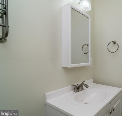 506 Elizabeth Rd, Glen Burnie MD 21061-4638 exterior