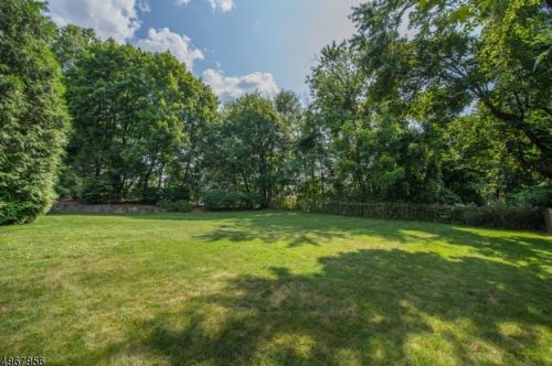 209 Lafayette Ave, Chatham Township NJ 07928-1864 exterior