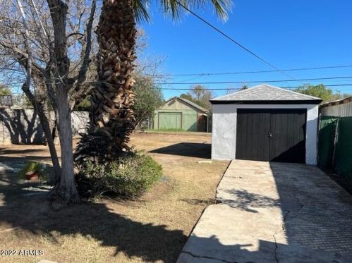 2041 16 Ave, Phoenix AZ 85021-5411 exterior