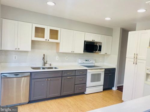 2748 Hunters Gate Ter, Silver Spring MD  20904-1881 exterior