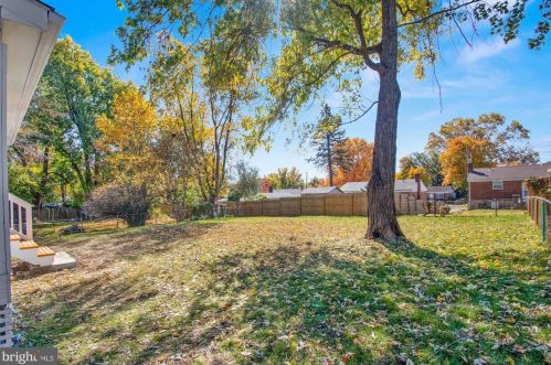 4608 Coachway Dr, Rockville MD  20852-2338 exterior