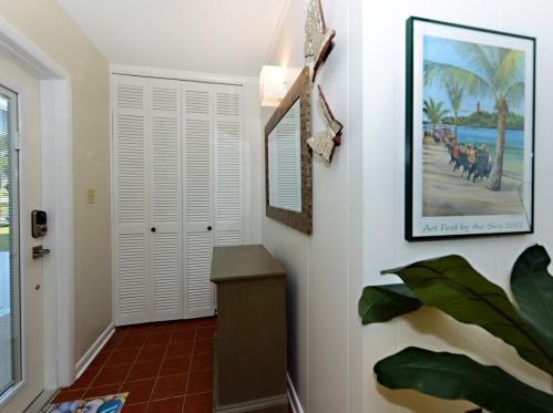 1630 Thumb Point Dr, Fort Pierce FL  34949-3569 exterior