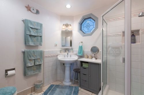 16822 Ardmore Ave, Bellflower CA 90706-6625 exterior