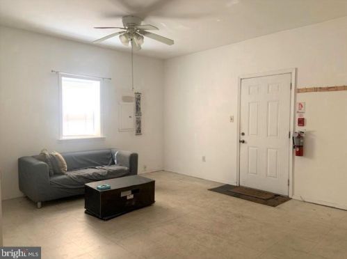 2113 28 St, Philadelphia PA 19145-2522 exterior