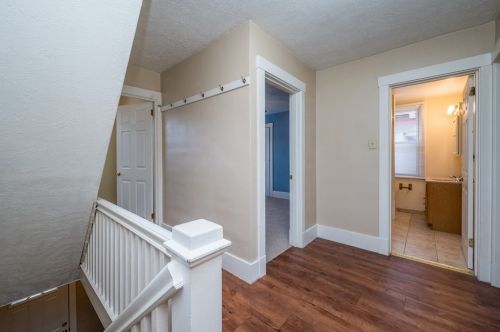 1626 Leolyn St, Pittsburgh PA  15210-3939 exterior