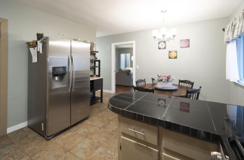 15 Westmont Dr, Grand Rapids MI 49504-6031 exterior