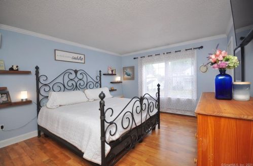 18 Arbor Rdg Rd, Torrington CT 06790-2576 exterior