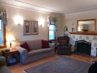 2342 67th St, Milwaukee WI  53219-2049 exterior