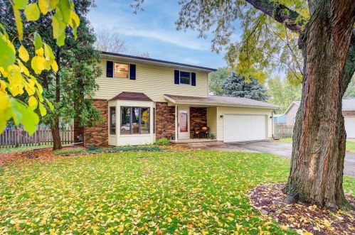 21 Lukken Ct, Madison, WI 53704-3531