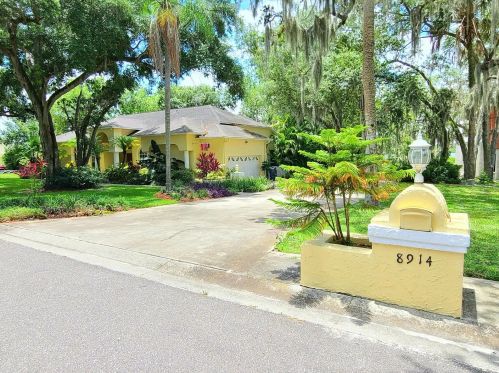 8914 Riverlachen Way, Riverview, FL 33578-4900