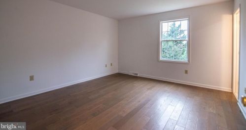 325 Columbus Ave, Littlestown PA 17340-1533 exterior