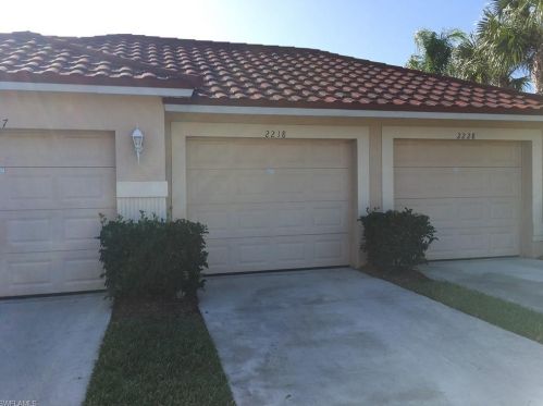 2790 Cypress Trace Cir, Naples, FL 34119-8572