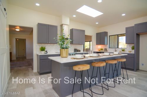 5690 Placita Amanecer, Tucson AZ  85718-4002 exterior