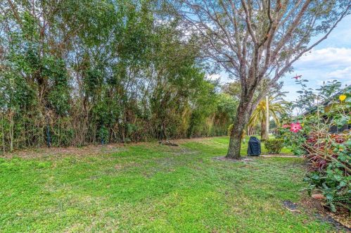 10062 Andrea Ln, Boynton Beach FL 33437-3496 exterior