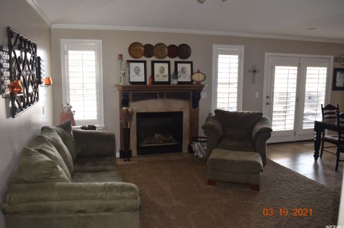 8915 4420, Taylorsville UT 84088-2655 exterior