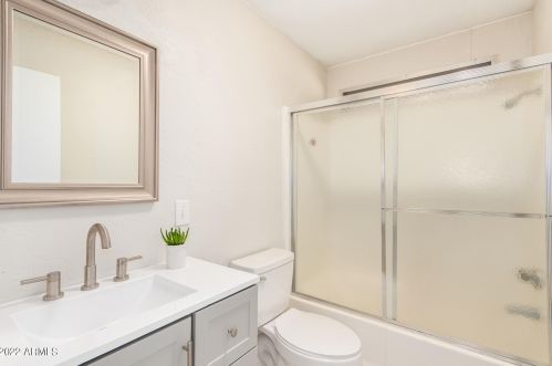 9010 Olive Ln, Chandler AZ  85248-6404 exterior