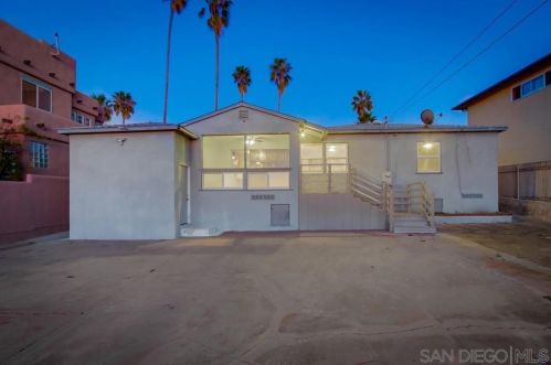 1078 Devonshire Dr, San Diego CA 92107-4038 exterior