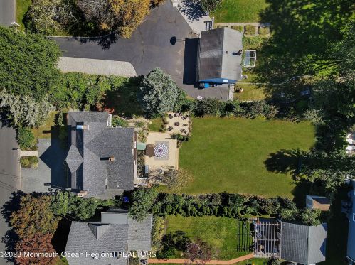 198 Monmouth Ave, Atlantic Highlands NJ  07716-2220 exterior