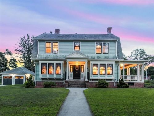 38 Hillside Ave, Coventry, RI 02816-7637