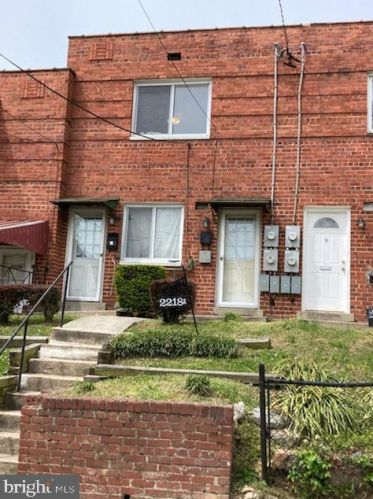 2218 15th St, Washington, DC 20018-1223