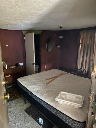 2721 Boynton St, Dallas, TX 75212-5013