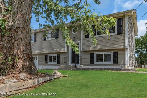 34 Dogwood Dr, Jackson Twp NJ  08527-1342 exterior