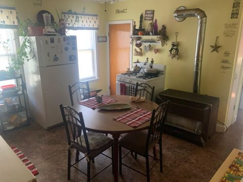 229 Avenue C, Woonsocket, RI 02895-6208