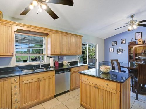 541 16 St, Naples FL 34117-9421 exterior