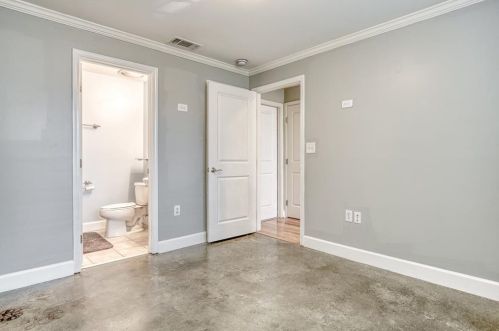 706 Cosmopolitan Dr, Atlanta GA 30324-3615 exterior