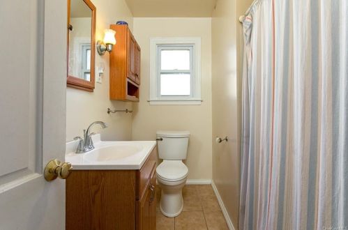 7 Stanley St, Poughkeepsie NY 12603-1429 exterior