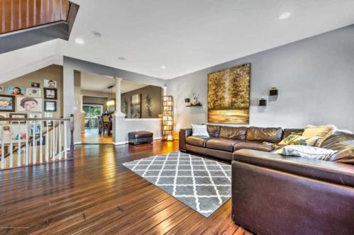 79 Pate Dr, Middletown, NJ 07748-1735