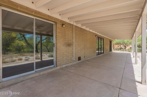 1959 Omar Dr, Tucson AZ  85704-1242 exterior