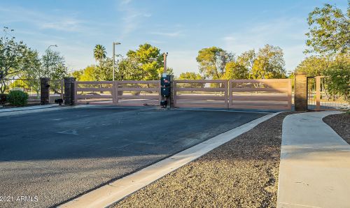 1930 Carson Rd, Phoenix AZ 85041-6614 exterior