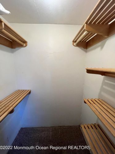 308 Enterprise Dr, Lacey NJ 08731-1815 exterior