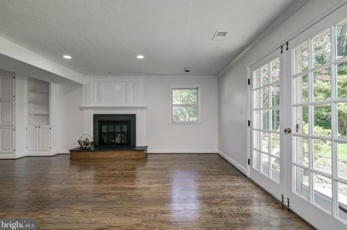 12811 Camellia Dr, Silver Spring MD 20906-3315 exterior