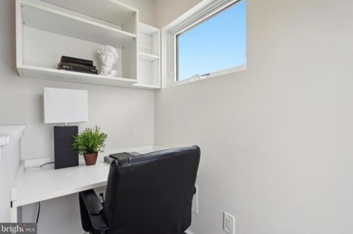 1427 Kater St, Philadelphia PA 19147-1851 exterior