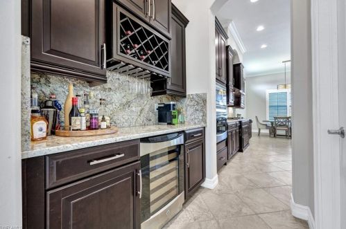 9327 Chiasso Ct, Naples FL 34114-9548 exterior