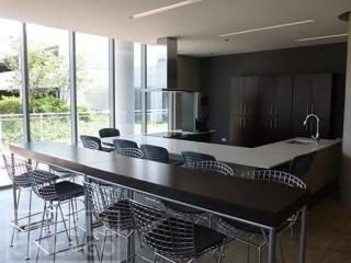 1477 Halsted St, Chicago IL  60642-5125 exterior