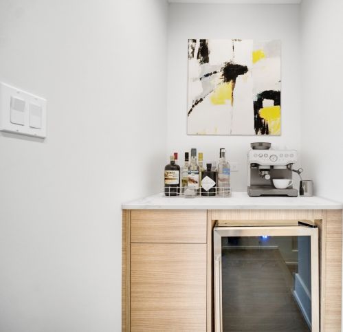 6227 Ellis Ave, Chicago IL 60653-3615 exterior