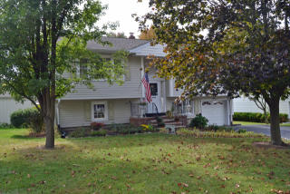 75 Belleview Ave, Kinnelon, NJ 07405-1222