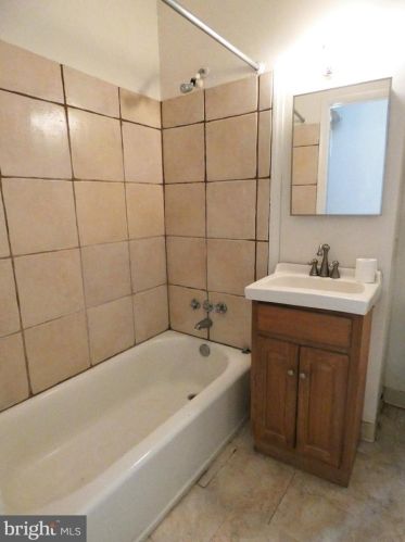 4815 Cedar Ave, Philadelphia PA 19143-2017 exterior