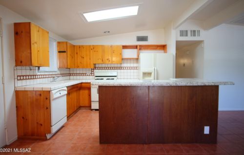 41 Montego Dr, Tucson AZ  85710-1312 exterior