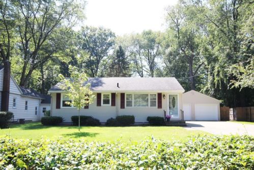 2018 Pleasant Dr, Kalamazoo MI  49002-5608 exterior