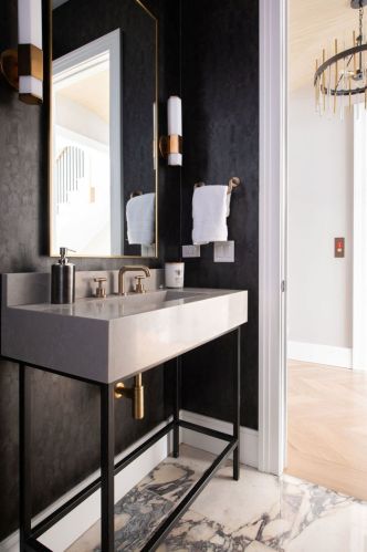 1928 Cleveland Ave, Chicago IL 60614-3749 exterior