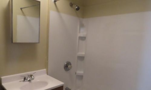 2434 9, Milwaukee WI 53215-3210 exterior