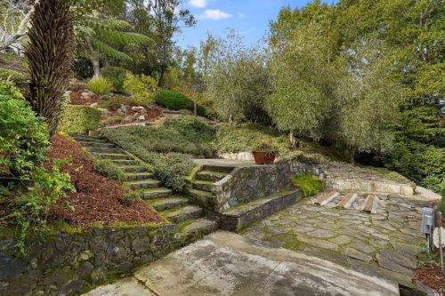 271 Buena Vis Ave, Mill Valley CA 94941-1261 exterior