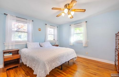 128 Grand St, N Milford NJ 07646-2626 exterior