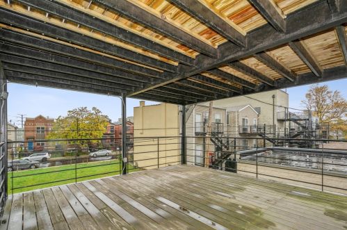 2448 Harrison St, Chicago IL  60612-4087 exterior