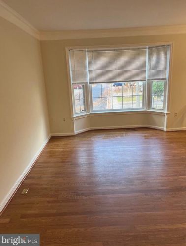 300 Lynn Manor Dr, Rockville MD  20850-4432 exterior